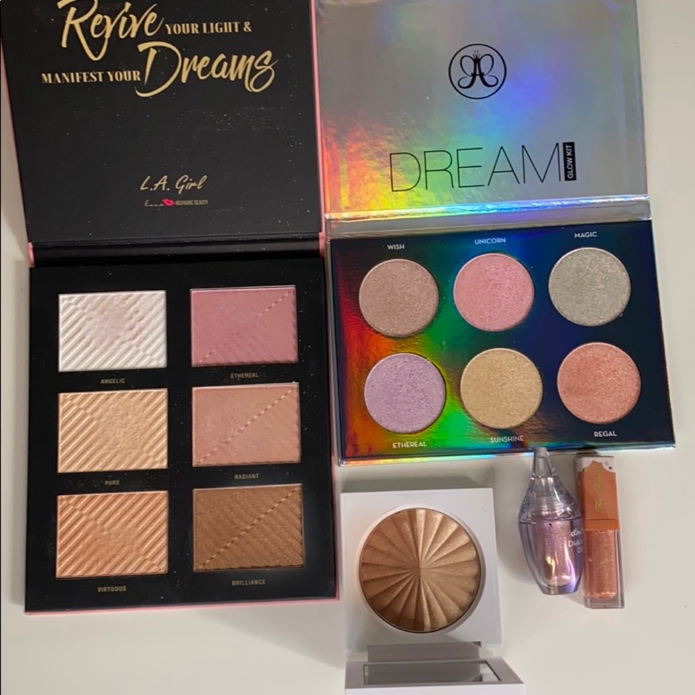 Makeup bundle